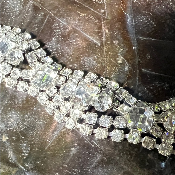 Elegant Silver Crystal Bracelet. WA464 - Picture 3 of 6